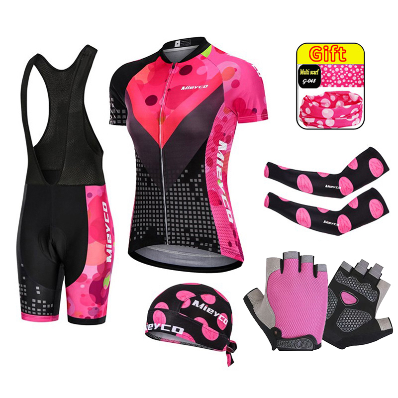 بدلة دراجة جبلية للنساء، ملابس - مراجعة Cycling Gear Girls وسعره