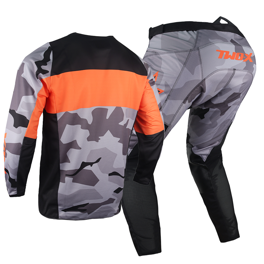 طقم جديد للشباب من قميص وسروال - مراجعة Cycling Gear Kids وسعره