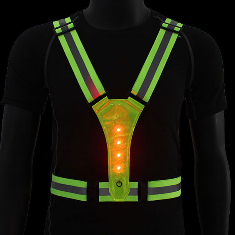 سترة أمان للجري وركوب الدراجات - مراجعة Cycling Gear Vest وسعره