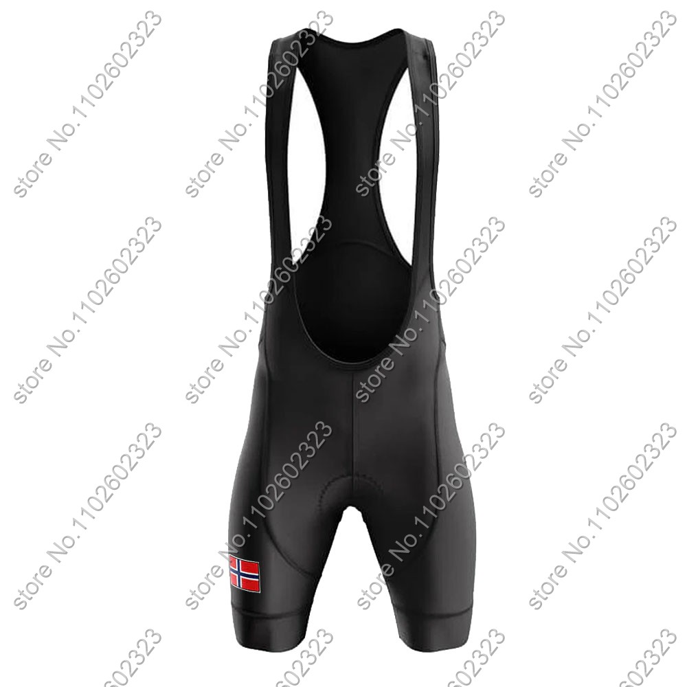 طقم جيرسي وشورت لركوب الدراجات - مراجعة Junior Cycling Gear وسعره