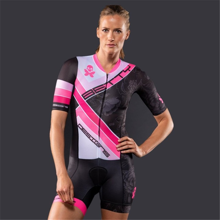 بدلة ركوب الدراجات للسيدات من  - مراجعة Cycling Gear Girls وسعره